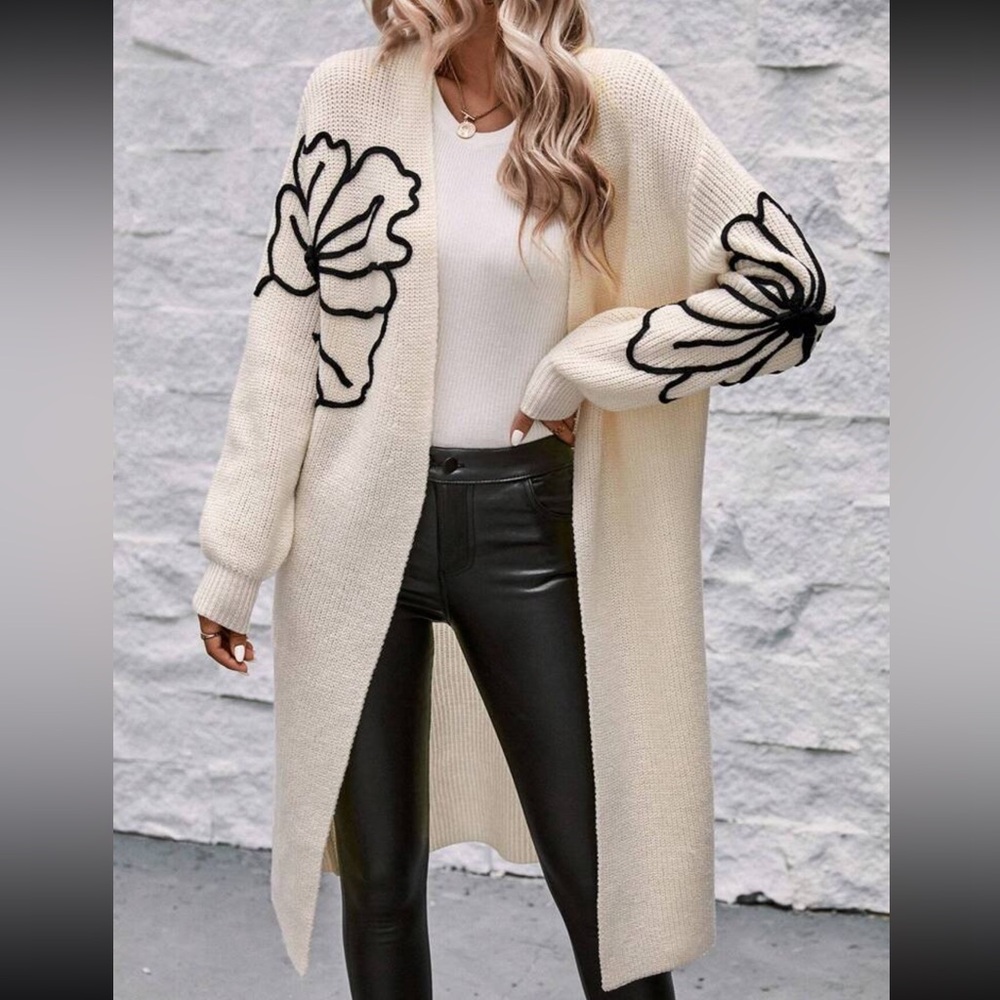 Elegant Cream Open-Front Knit Drop Shoulder Sweater with Black Floral Design - Picture 5 of 7